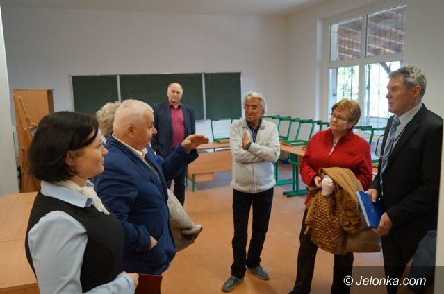 Powiat: Władze powiatu wizytowały ośrodek socjoterapii 