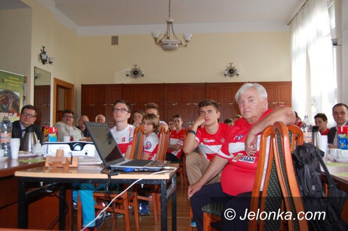 Jelenia Góra: O wyjeździe młodzieży na mistrzostwa do Turcji (foto)
