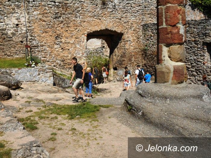 Jelenia Góra: Zamek w rozsypce – pilnie potrzebny remont!