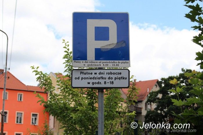 Jelenia Góra: Opłaty w strefach parkowania bezprawne?
