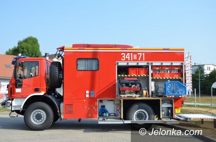 Jelenia Góra: Samochód ratownictwa wodnego dla strażaków