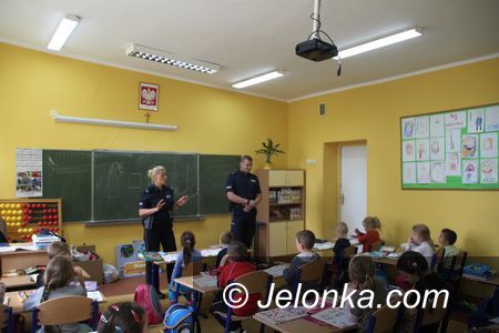 Region: Policjanci z dziećmi i młodzieżą o bezpieczeństwie