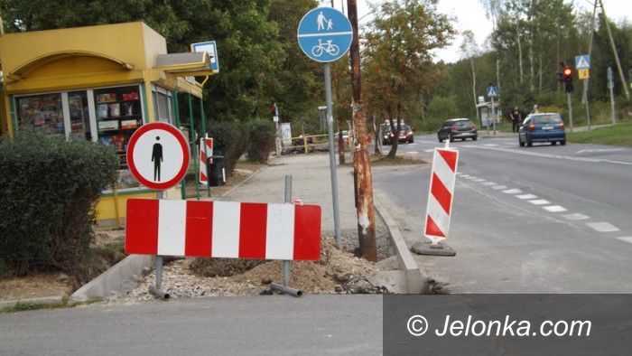 Jelenia Góra: Przebudowa ścieżki rowerowej przedłuża się 