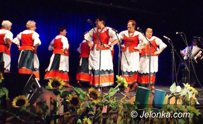 Jelenia Góra: Seniorzy rozśpiewali Sobieszów