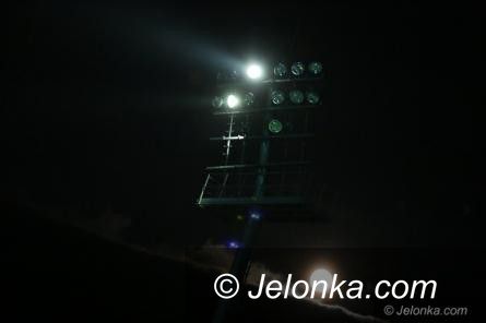 Jelenia Góra: Przyczyna awarii oświetlenia na stadionie ustalona