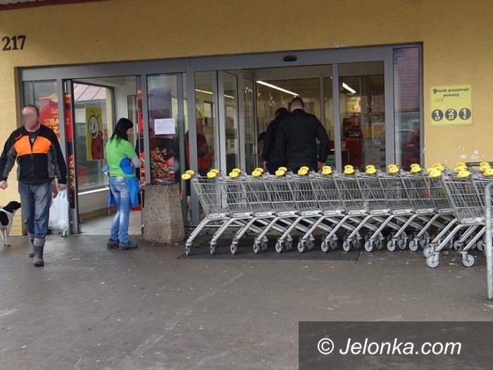 Jelenia Góra: Zuchwała kradzież bankomatu w Sobieszowie