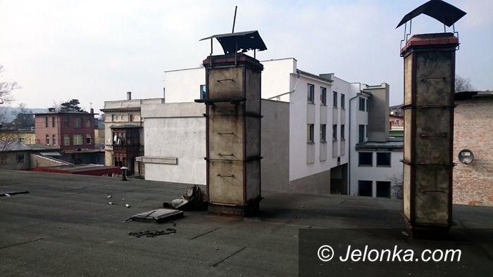 Jelenia Góra: Palił śmieci w budynku, został ukarany