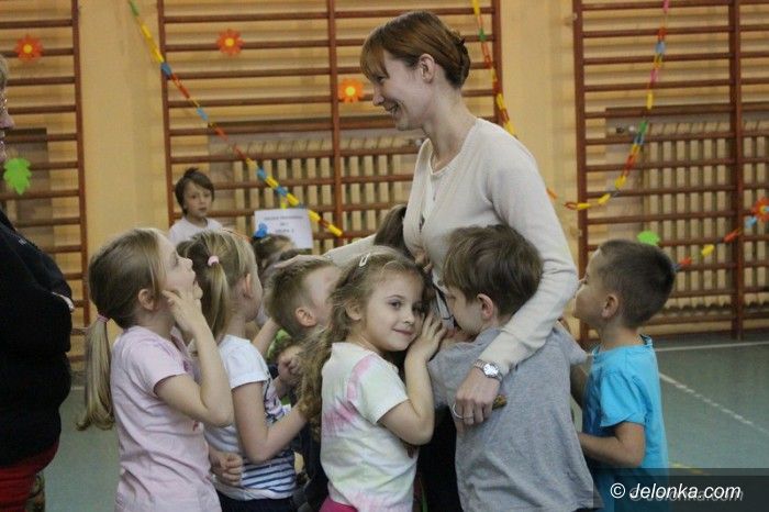 Jelenia Góra: Przedszkolaki odbyły rajd po „Siódemce”