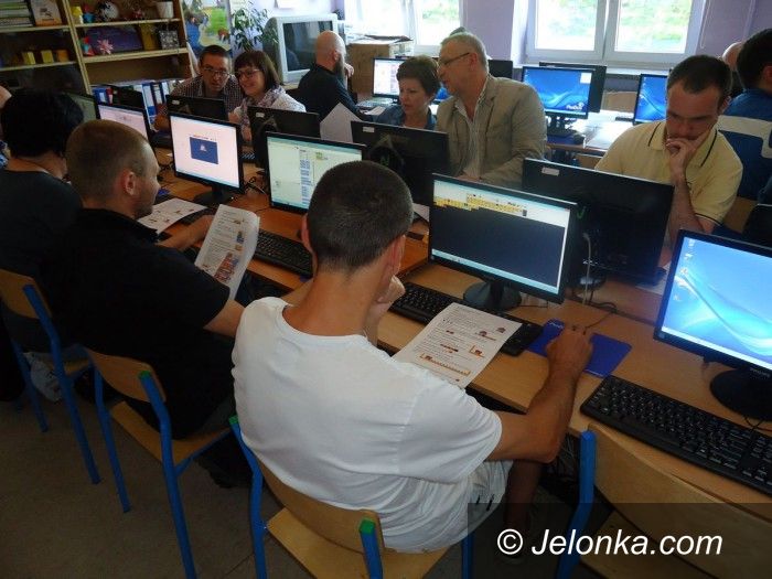 Jelenia Góra: W "Trzynastce" o programowaniu w edukacji