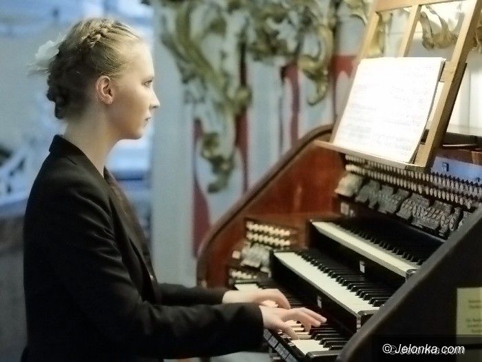 Jelenia Góra: Kolejny, wakacyjny  koncert organowy  za nami
