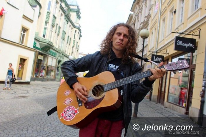 Jelenia Góra: Gitara Staszka Nagajka w nowych rękach