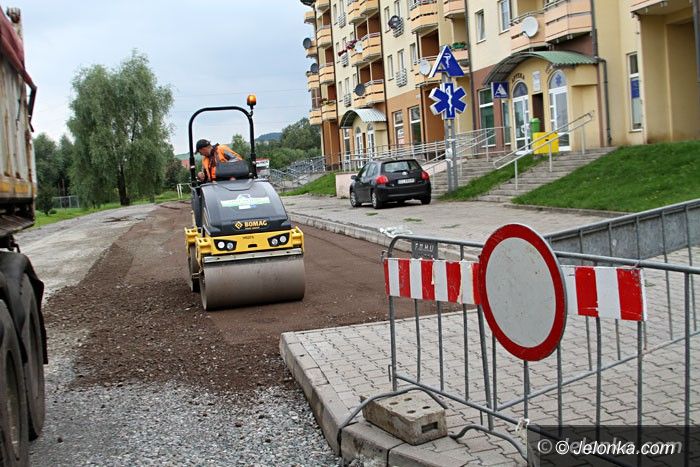 Jelenia Góra: Kolejny kawałek asfaltu na Zabobrzu
