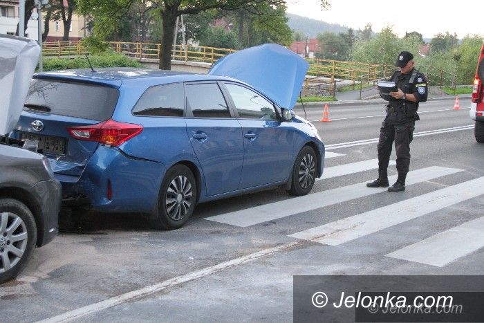 Jelenia Góra: Kolizja na Wolności z udziałem trzech aut