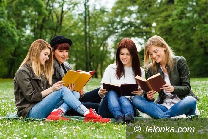 Jelenia Góra: Szansa na studia dla wszystkich maturzystów