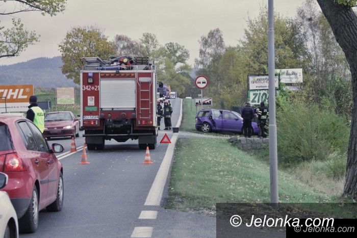 Jelenia Góra: Zderzenie aut na wylocie z Maciejowej