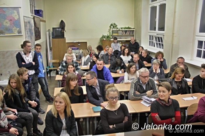 Jelenia Góra: Jeleniogórscy uczniowie popłyną STS Pogoria