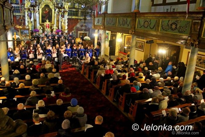 Jelenia Góra: Wspaniały koncert pieśni patriotycznych