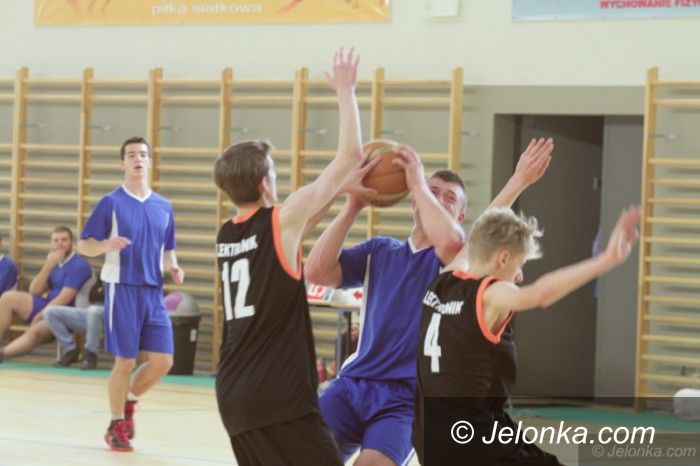 Jelenia Góra: Koszykówka chłopców – grały szkoły średnie