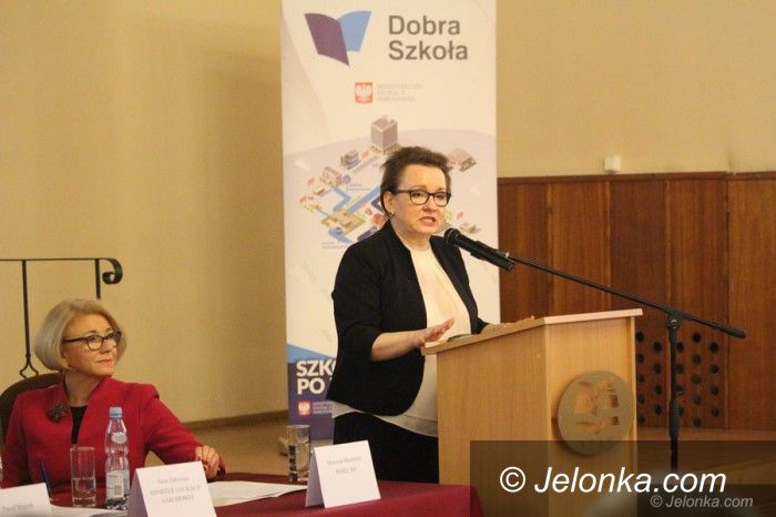 Jelenia Góra: Minister Zalewska: Jelenia Góra zyska na reformie