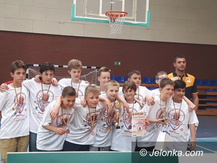 Nowa Sól: Młodzi koszykarze Sudetów na trzeciej lokacie