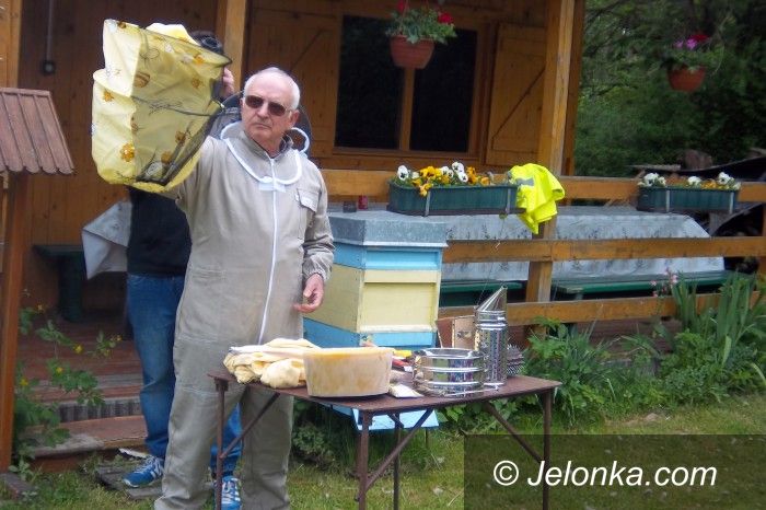 Jelenia Góra: Wiosenna wizyta przedszkolaków w pasiece