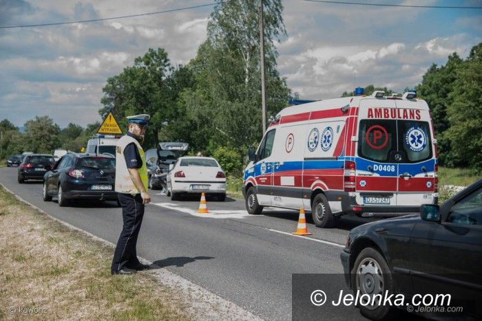 Powiat: Zderzenie trzech aut na drodze do Karpacza