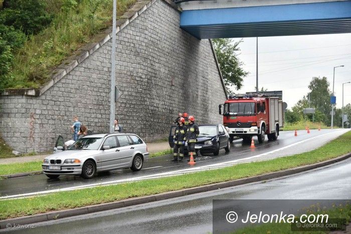 Jelenia Góra: Zderzenie trzech aut przed Rondem Majewskiego
