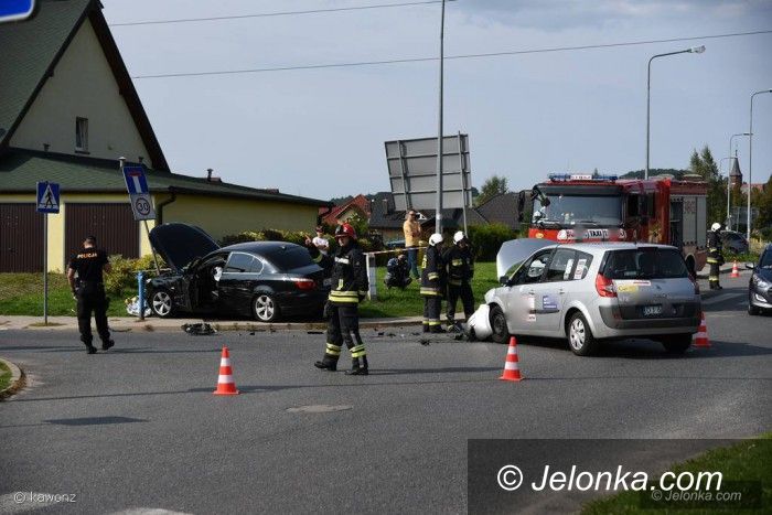 Jelenia Góra: Zderzenie dwóch aut na Zabobrzu