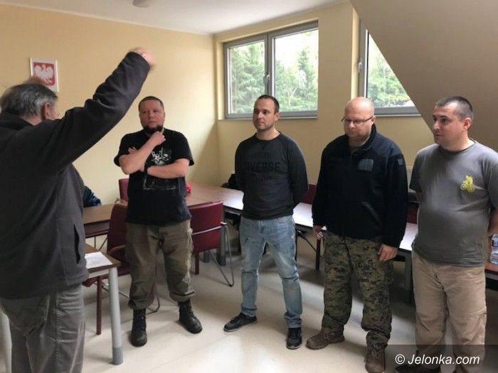 Jelenia Góra: Kolejni jeleniogórscy policjanci ratownikami
