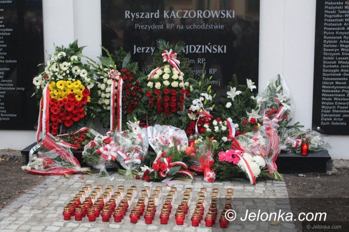 Jelenia Góra: Odsłonili epitafium pamięci ofiar smoleńskich