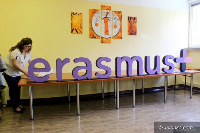 Jelenia Góra: Certyfikat Erasmus Plus dla „Śniadeckiego”