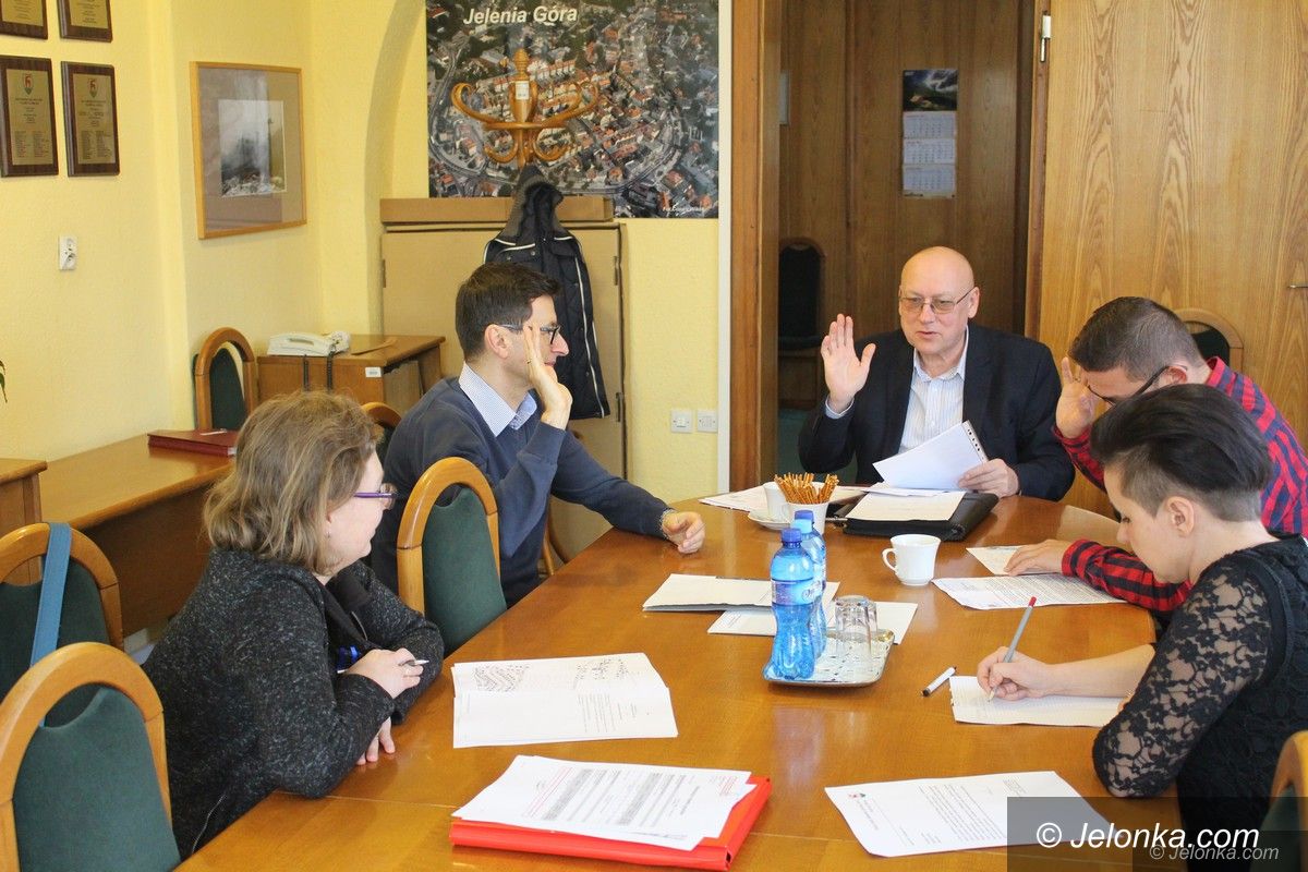 Jelenia Góra: Ciekawe wnioski na komisji statutowej