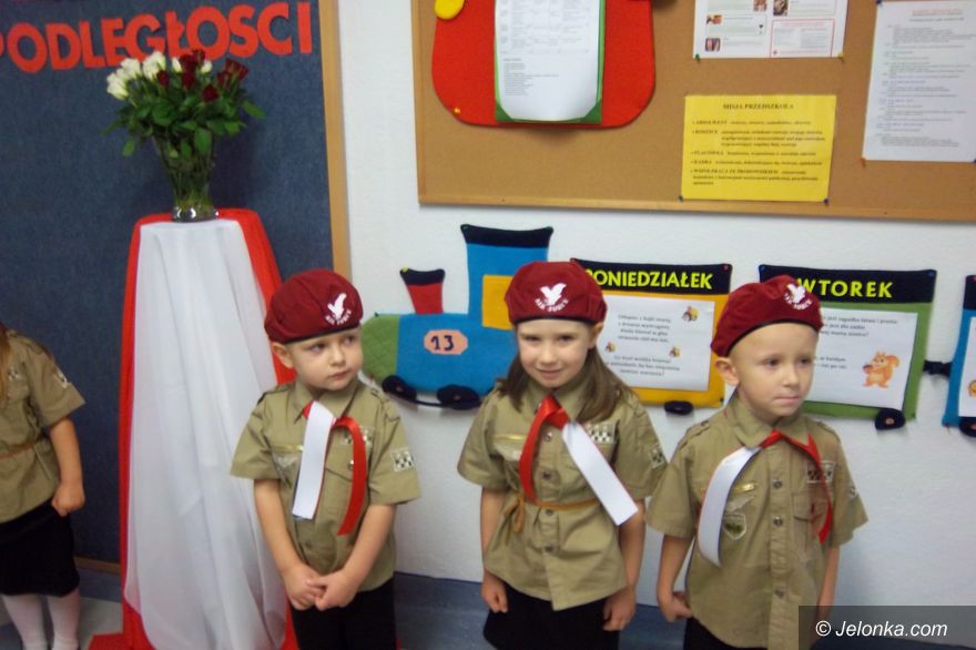 Jelenia Góra: Przedszkolaki z "13" świętowały Dzień Niepodległości