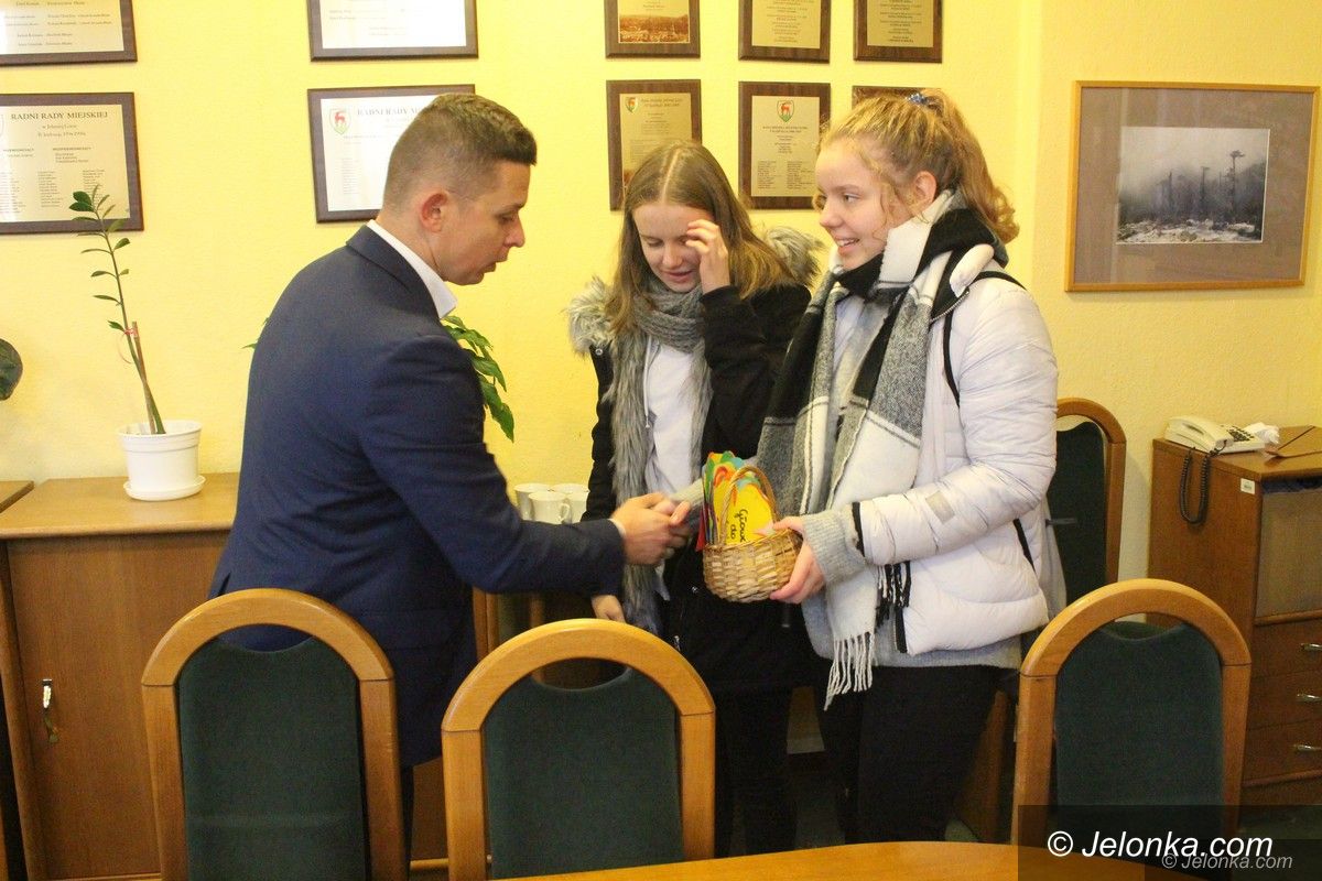 Jelenia Góra: Niezwykła inicjatywa łomnickiej szkoły