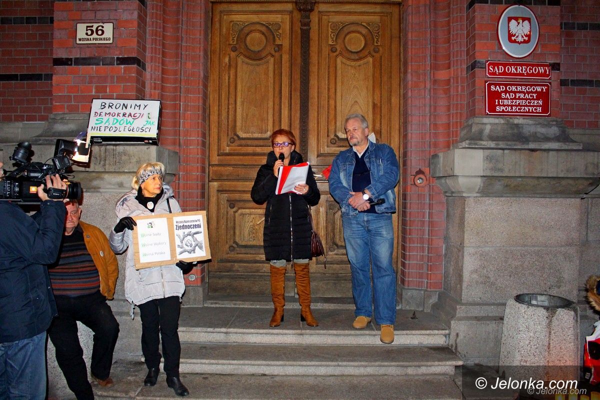 Jelenia Góra: KOD: Możliwa jest powtórka z Majdanu