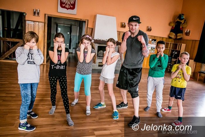 Jelenia Góra: Dzieci z Harcówki trenują z Janikiem