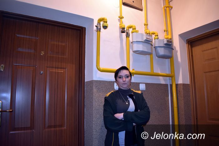Jelenia Góra: Rodzina z piątką dzieci wciąż czeka na gaz
