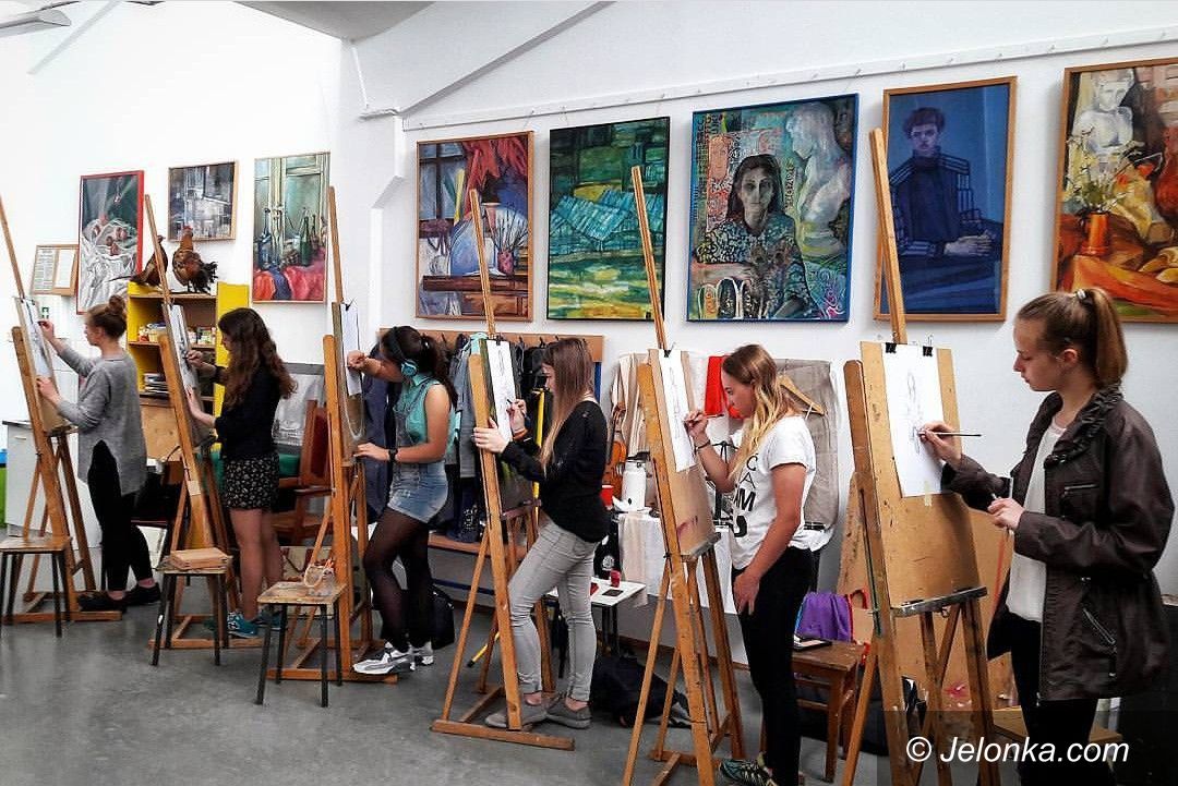 Jelenia Góra: Bezpłatne zajęcia z rysunku i malarstwa