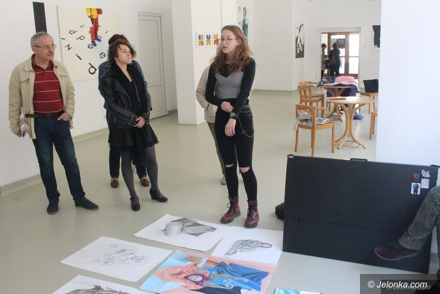Jelenia Góra: Prezentowali swoje prace w BWA