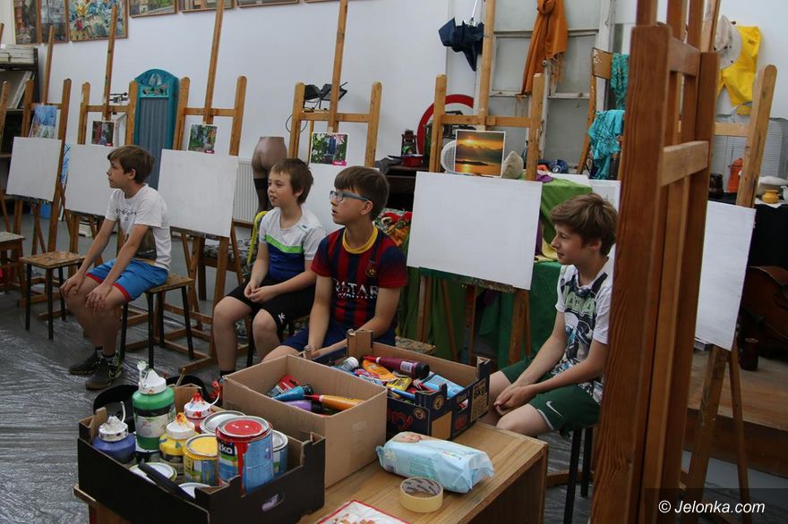 Jelenia Góra: Liceum Plastyczne dla Domu Dziecka w Przesiece