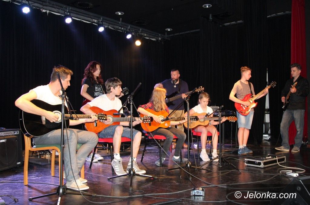 Jelenia Góra: Gitarowa i śpiewająca wizytówka "Muflona"