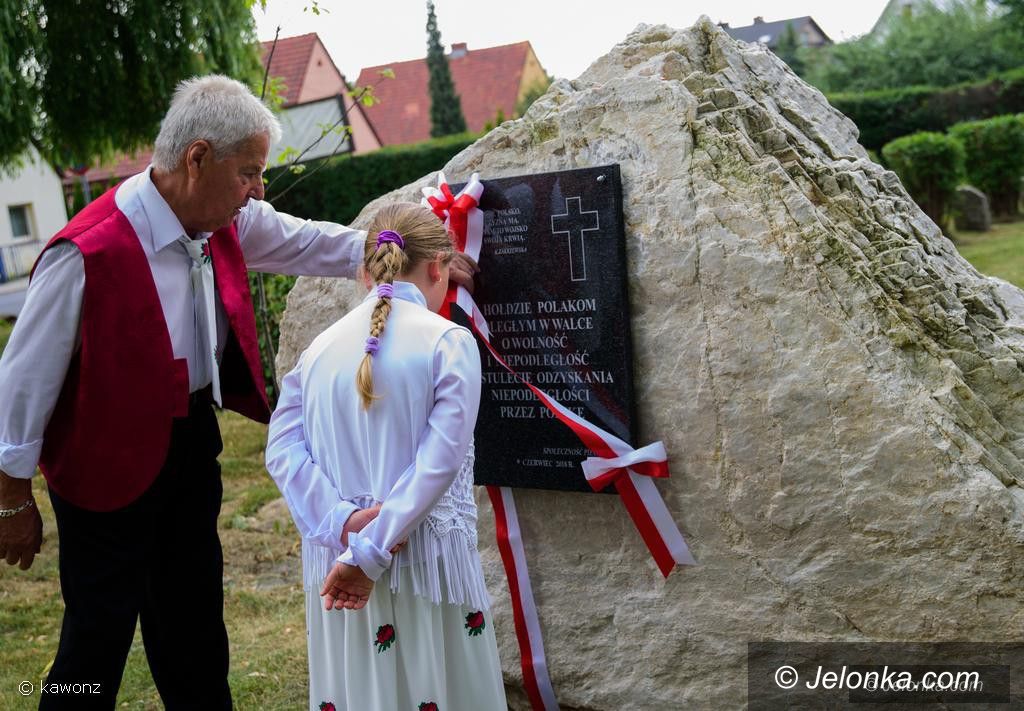 Piechowice: Obelisk pamięci Polaków poległych za ojczyznę