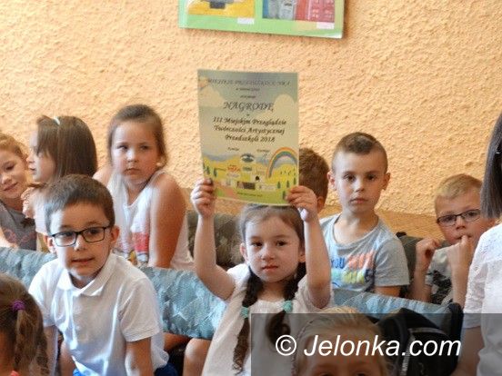 Jelenia Góra: Dyplomy i nagrody dla małych artystów