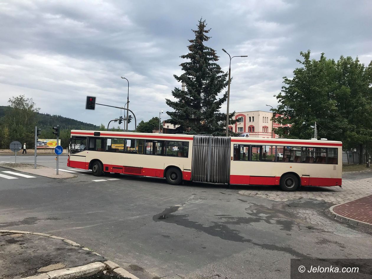 Jelenia Góra: Stare autobusy na złom, nowe na ulice