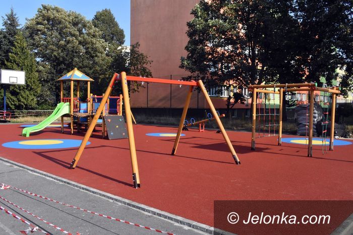 Jelenia Góra: Jest nowy plac zabaw przy "Jedenastce"
