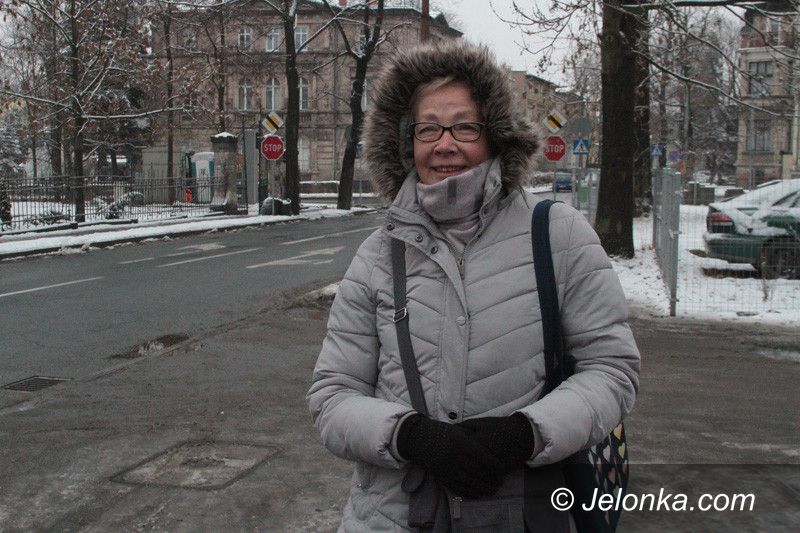 Jelenia Góra: Chodniki są oblodzone!