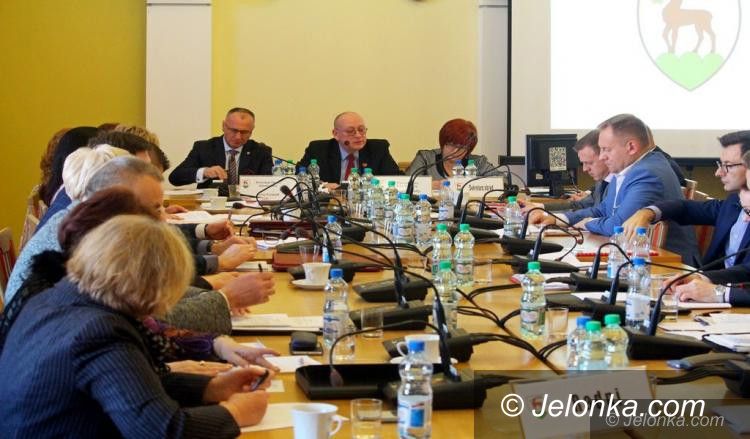 Jelenia Góra: Sesja miejska i inauguracja cieplickiej rady