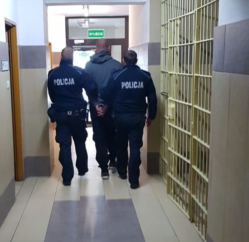 Jelenia Góra: Areszt za rozbój