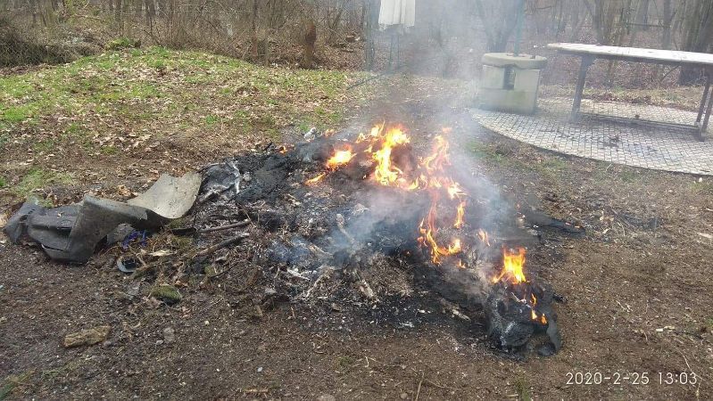 Jelenia Góra: Spalał części samochodowe