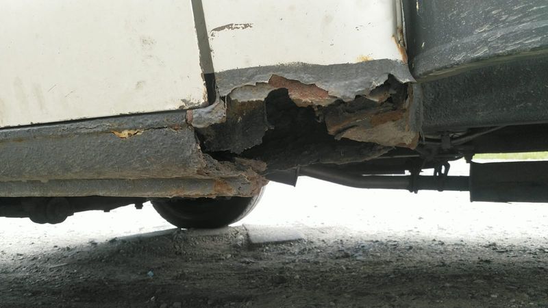 Jelenia Góra: Rozwoził meble autem, w którym nic nie działało